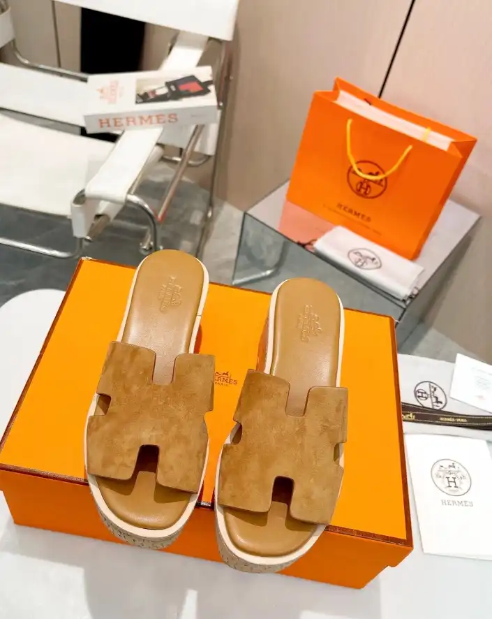 hype Hermes Slippers