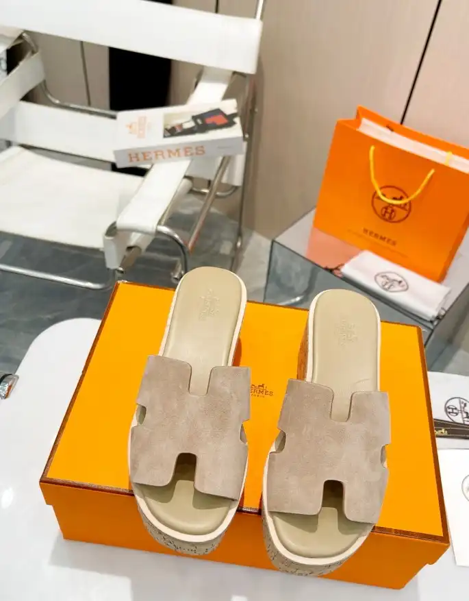 hype Hermes Slippers