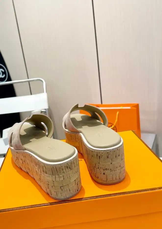 hype Hermes Slippers