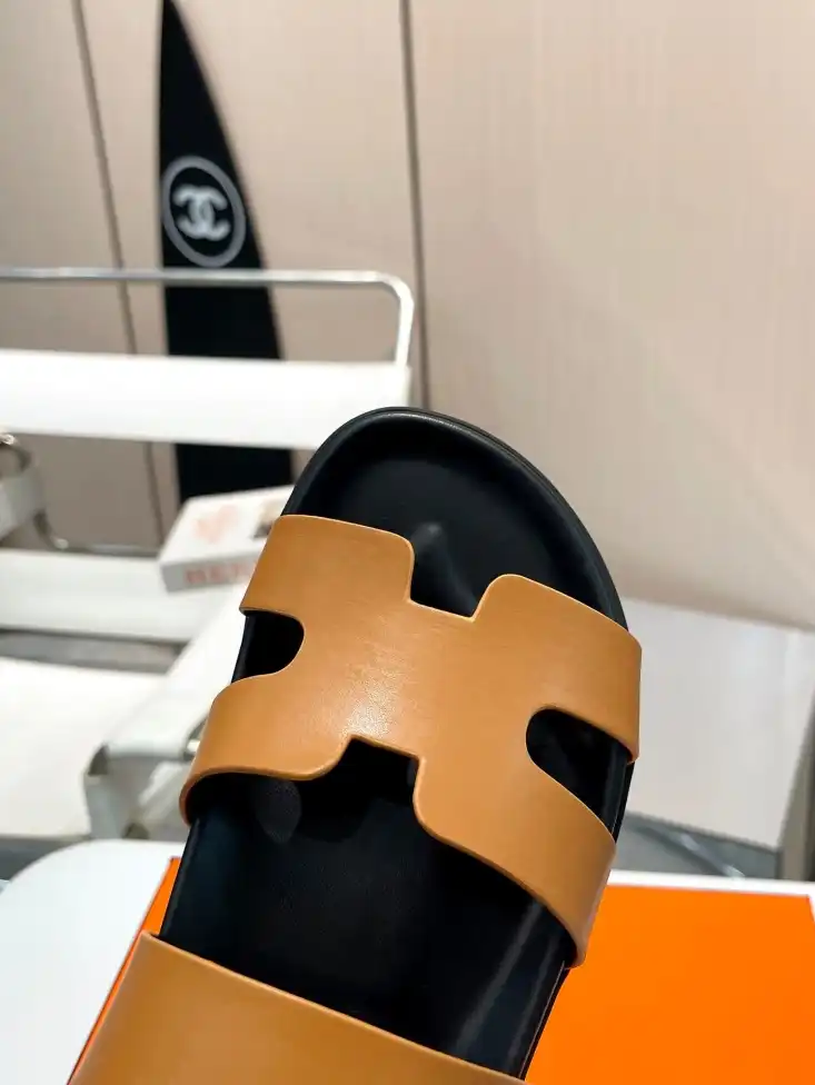 hype Hermes Slippers