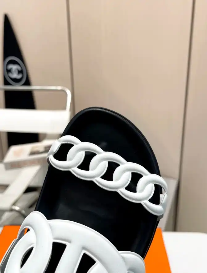 hype Hermes Slippers