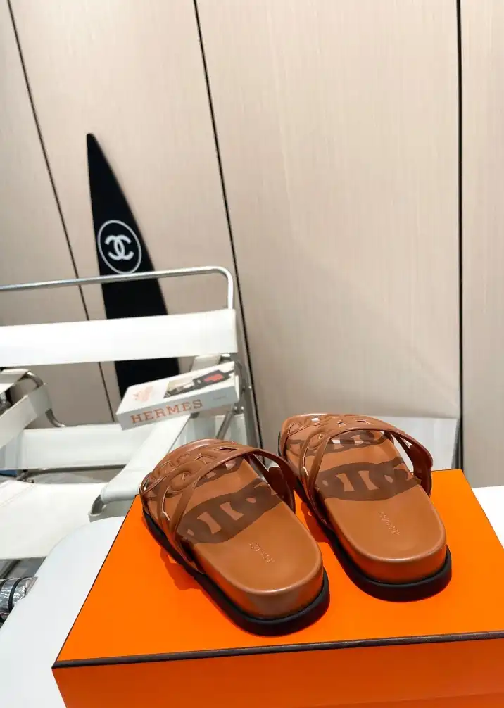 hype Hermes Slippers