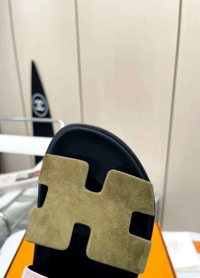 hype Hermes Slippers