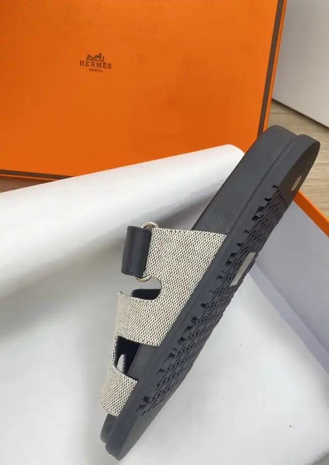 hype Hermes Slippers