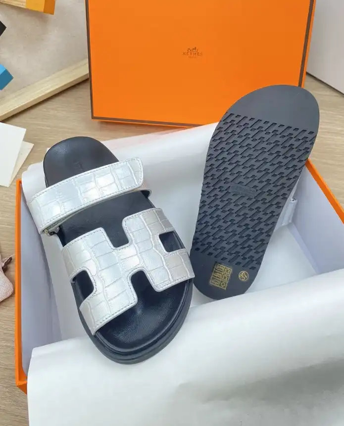 hype Hermes Slippers