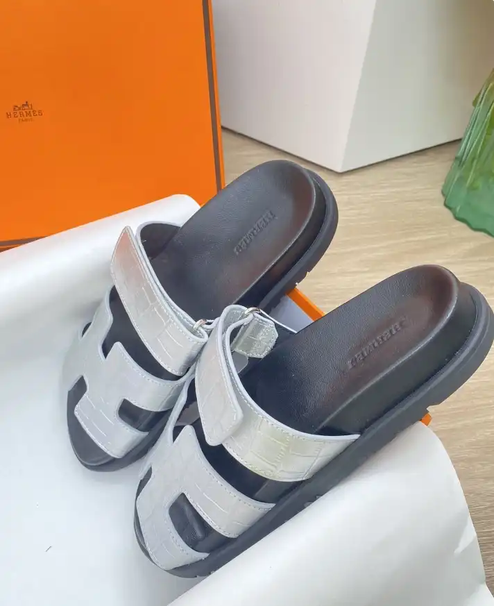 hype Hermes Slippers