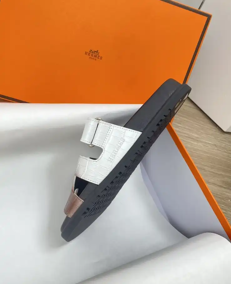 hype Hermes Slippers