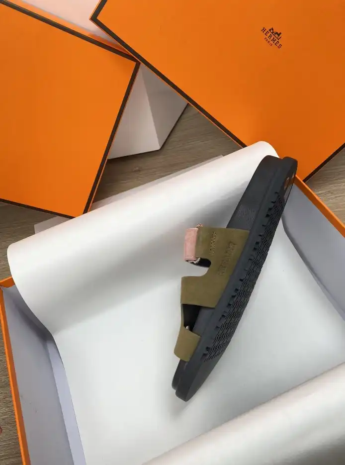 hype Hermes Slippers