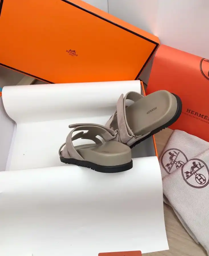 hype Hermes Slippers