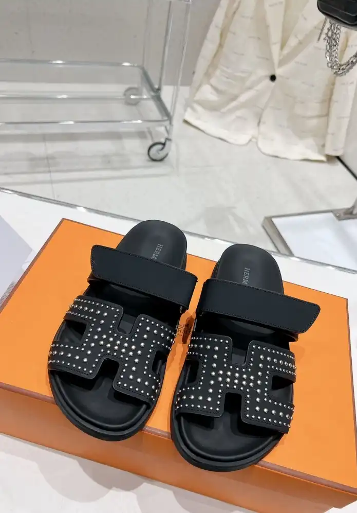 hype Hermes Slippers