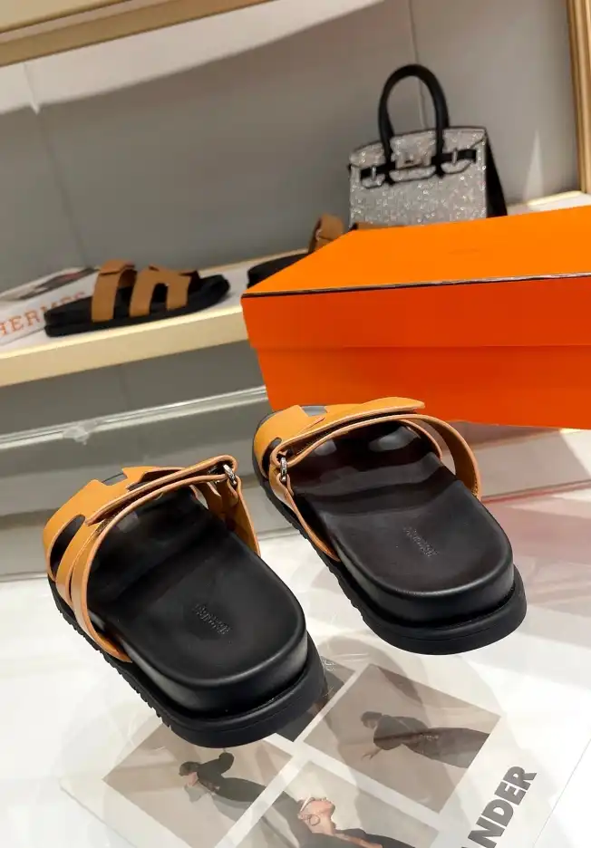 hype Hermes Slippers