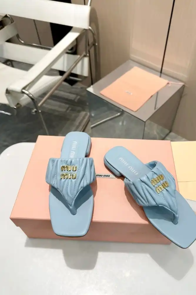 hype Miu Miu Slippers