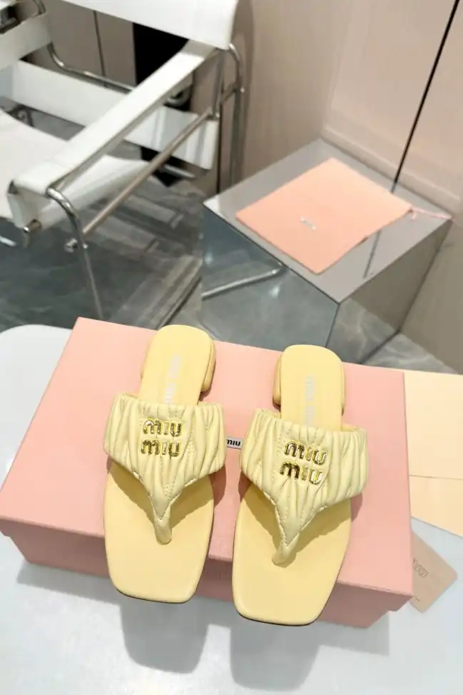 hype Miu Miu Slippers