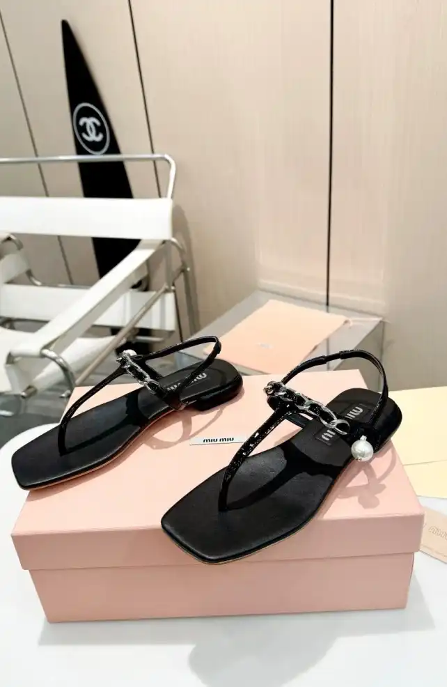 hype Miu Miu Sandals