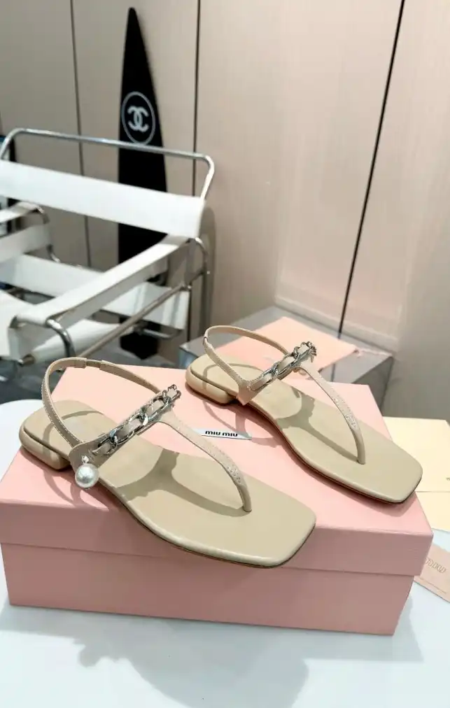 hype Miu Miu Sandals