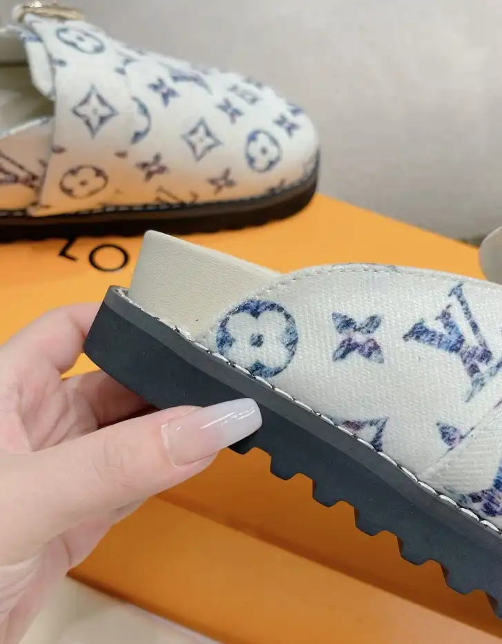 hype LV Slippers