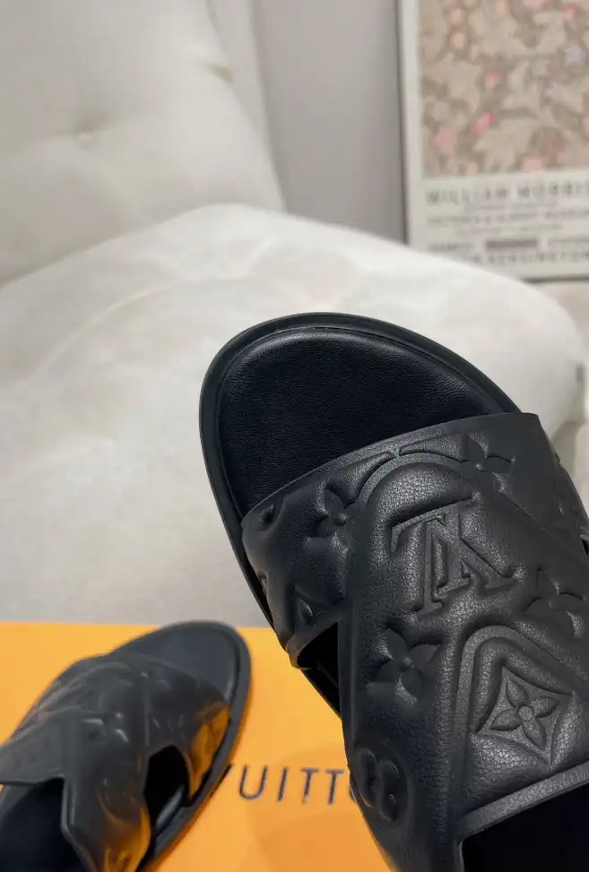 hype LV Slippers