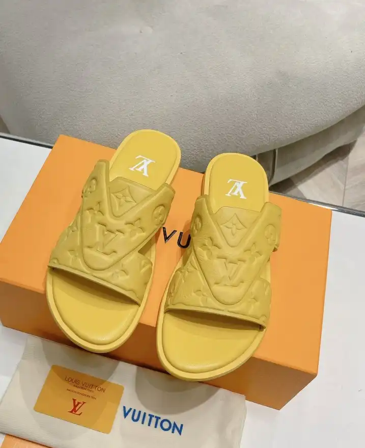 hype LV Slippers