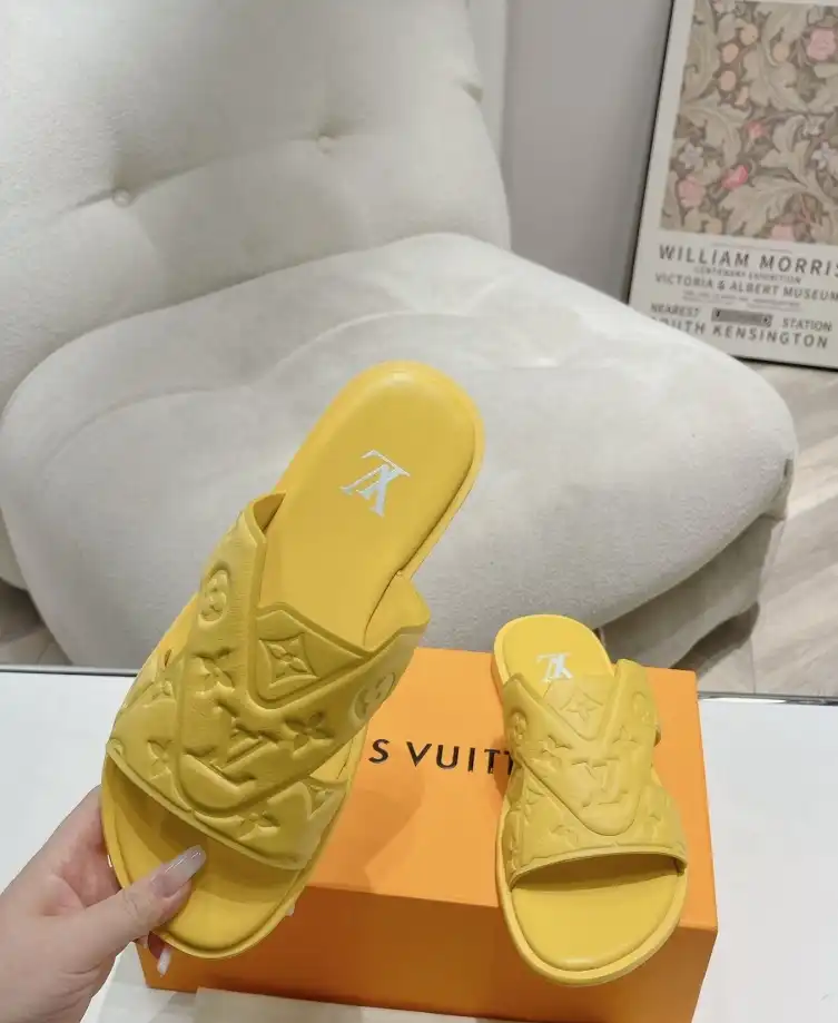 hype LV Slippers