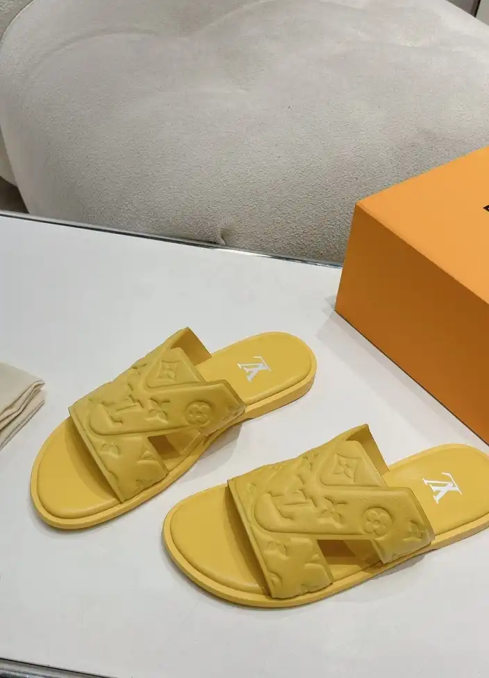 hype LV Slippers