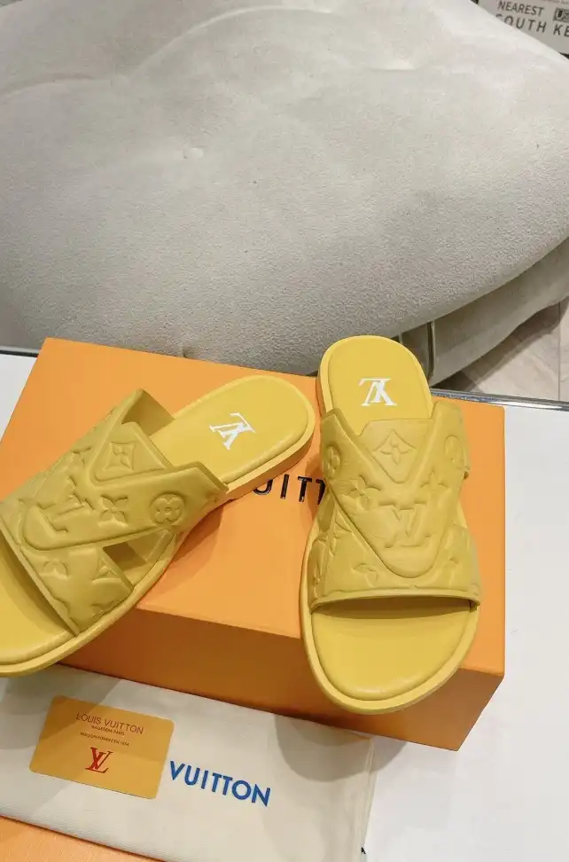 hype LV Slippers