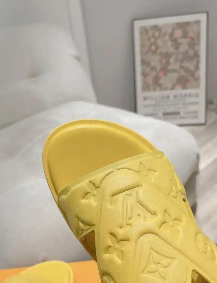 hype LV Slippers