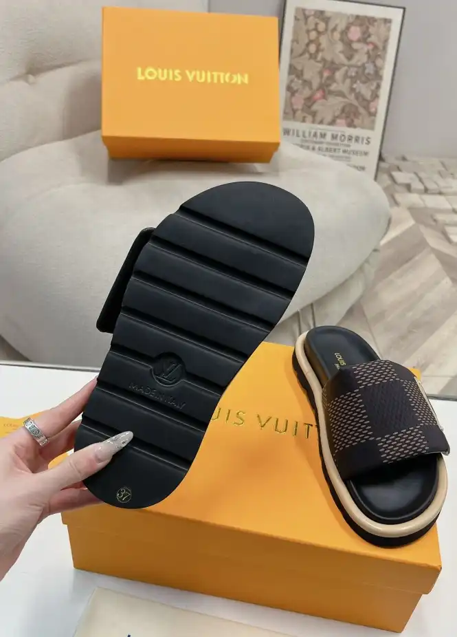 hype LV Slippers