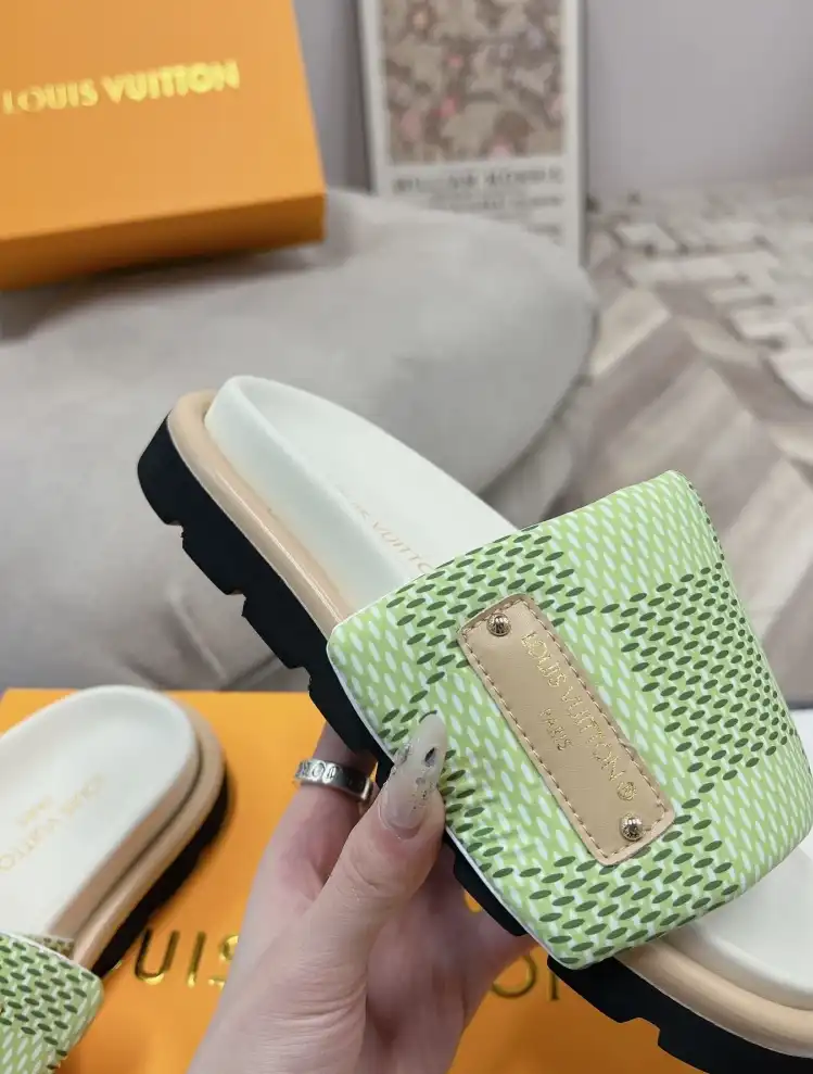 hype LV Slippers