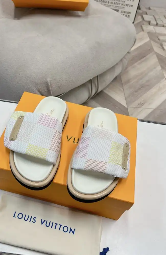 hype LV Slippers