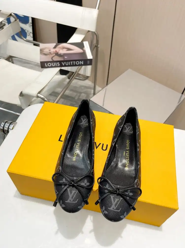 hype LV flat shoes