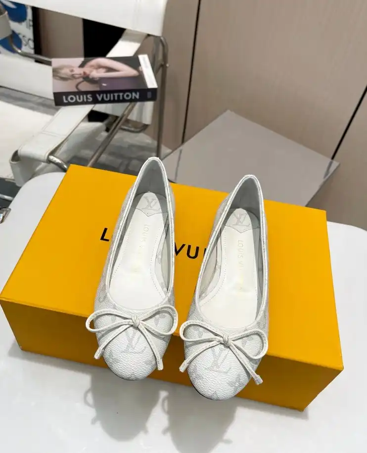 hype LV flat shoes