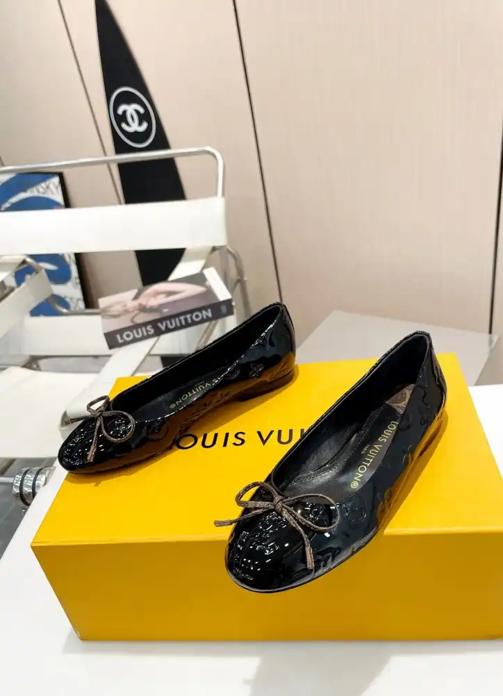 hype LV flat shoes