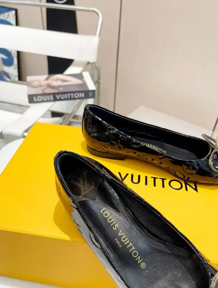 hype LV flat shoes