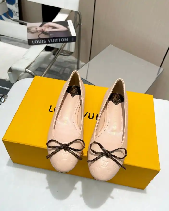 hype LV flat shoes