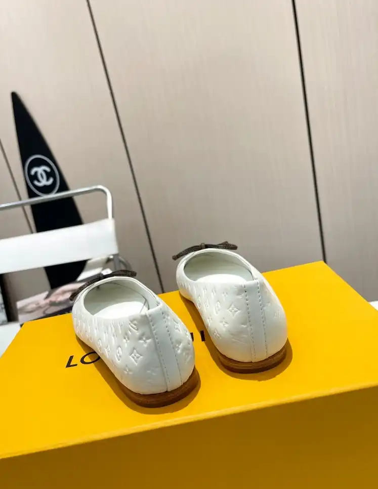 hype LV flat shoes