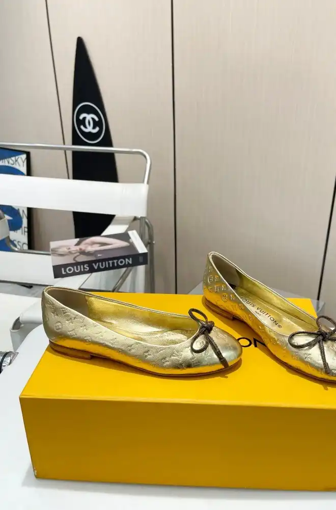 hype LV flat shoes