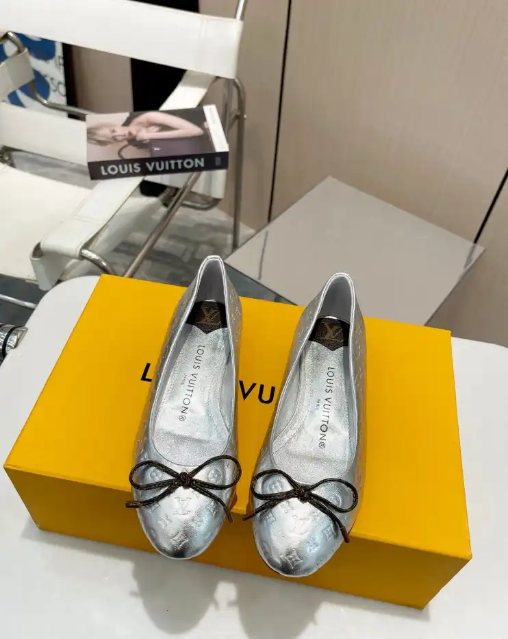 hype LV flat shoes