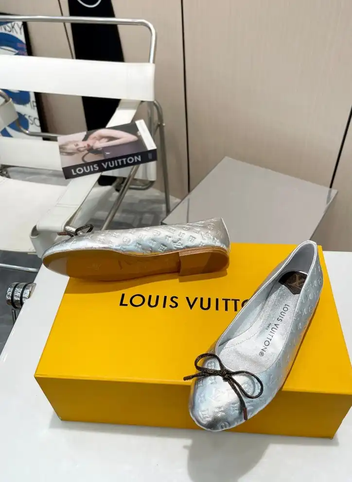 hype LV flat shoes