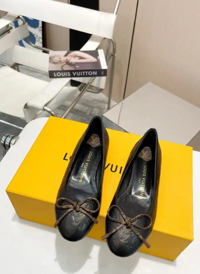 hype LV flat shoes