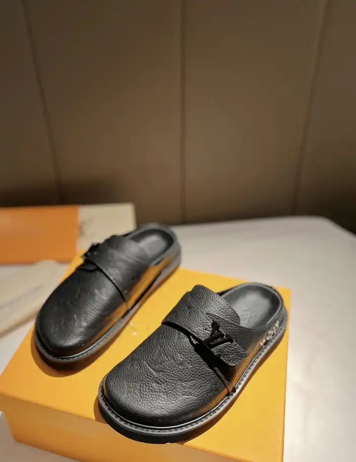 hype LV Slippers