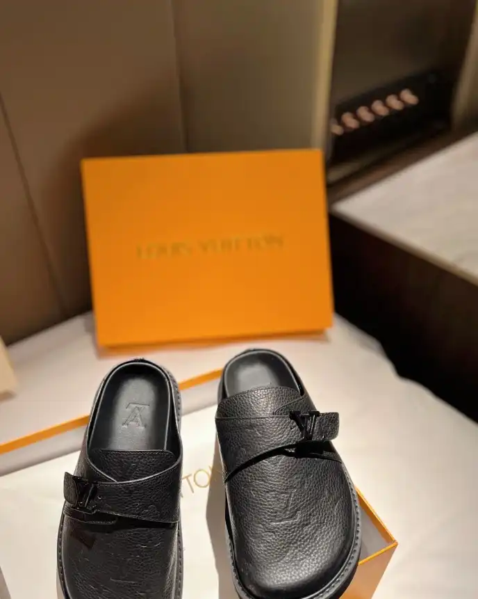 hype LV Slippers