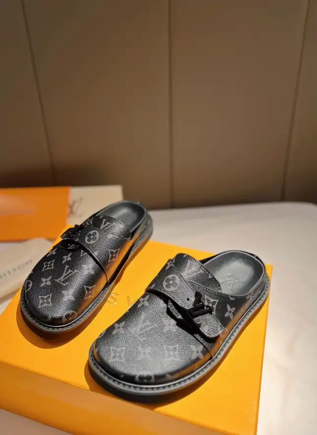 hype LV Slippers