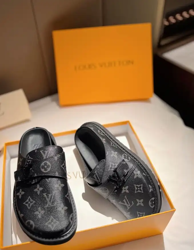 hype LV Slippers