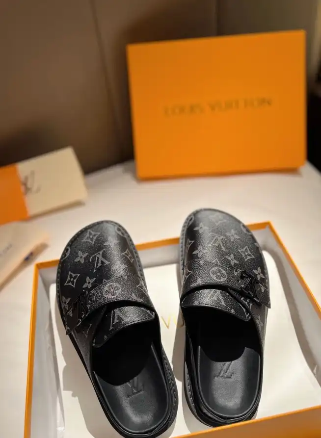 hype LV Slippers