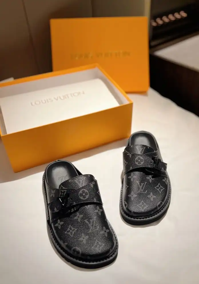 hype LV Slippers