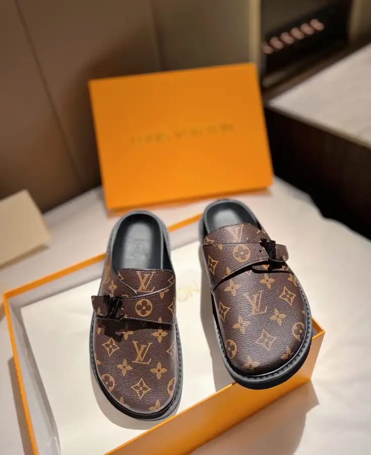 hype LV Slippers