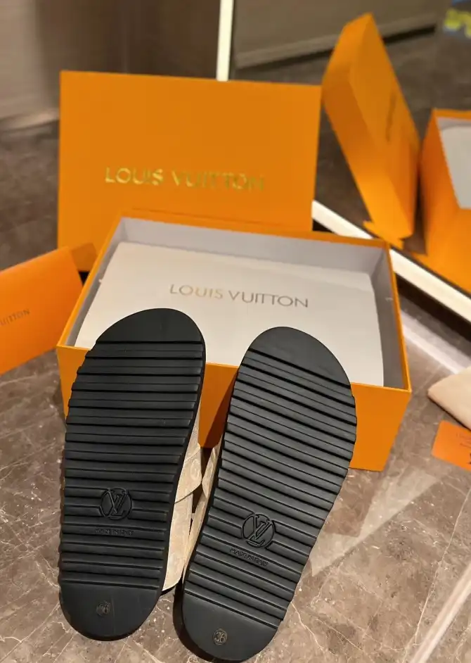 hype LV Slippers