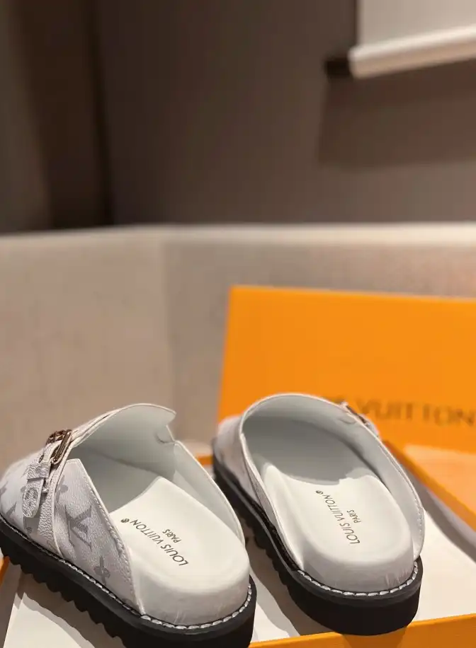 hype LV Slippers