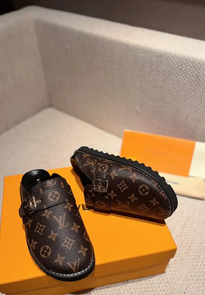 hype LV Slippers