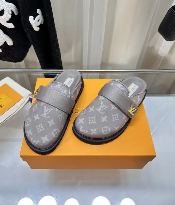 hype LV Slippers